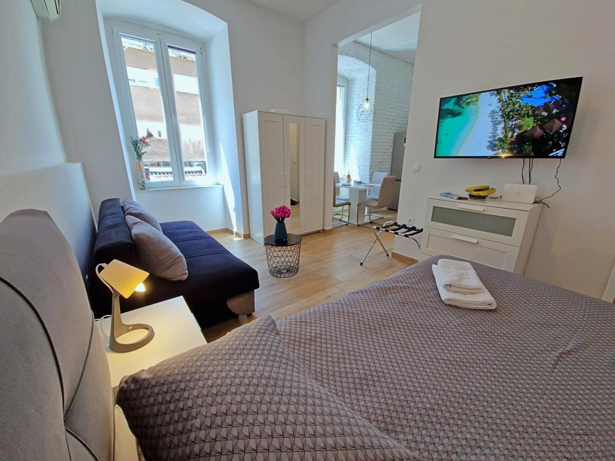 Lola'S Place Риека Экстерьер фото